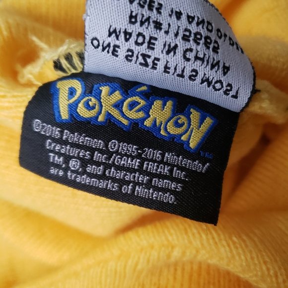 ⭐ Pokémon Pikachu knit hat Winter Hat - Picture 9 of 10